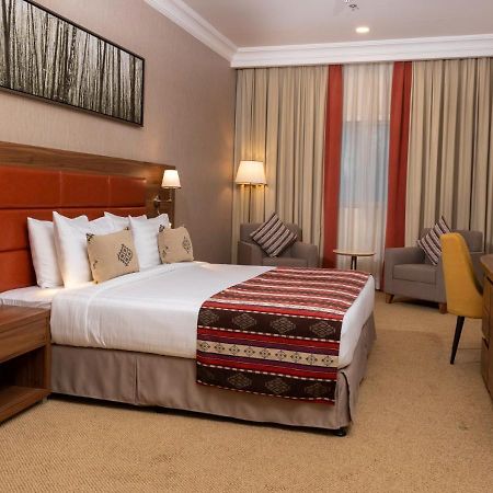 Jacob'S Garden Hotel Дубай Екстер'єр фото