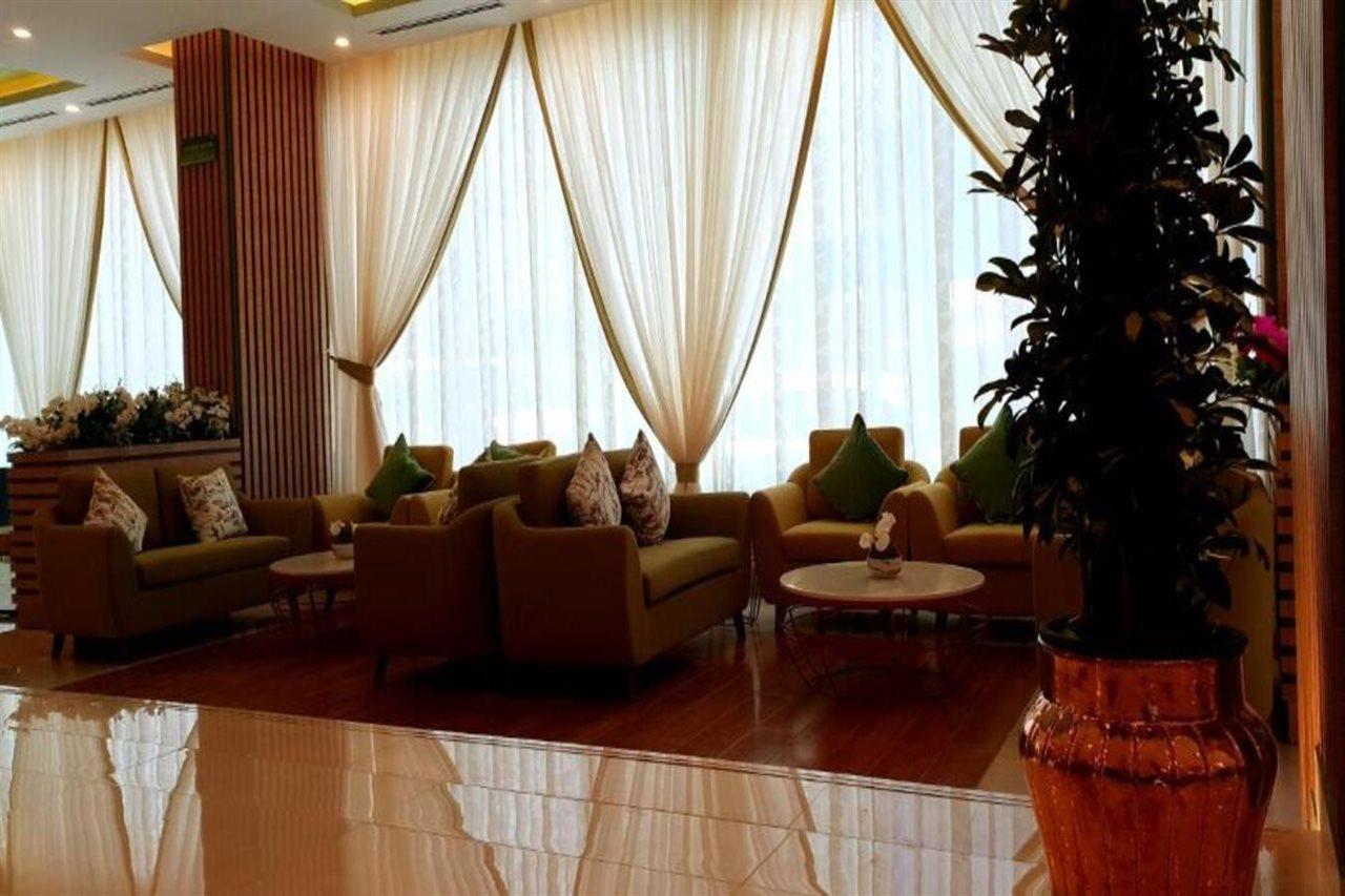 Jacob'S Garden Hotel Дубай Екстер'єр фото