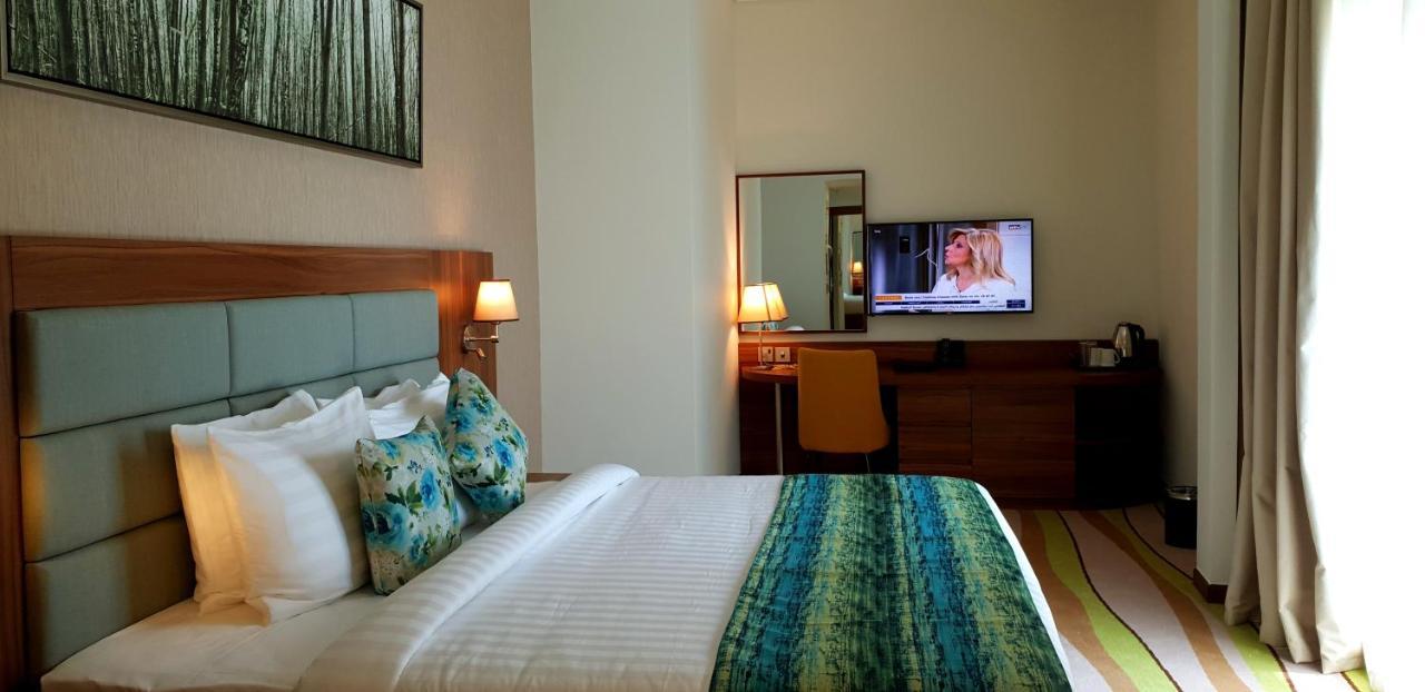 Jacob'S Garden Hotel Дубай Екстер'єр фото