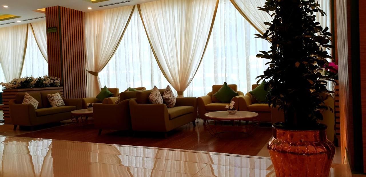 Jacob'S Garden Hotel Дубай Екстер'єр фото
